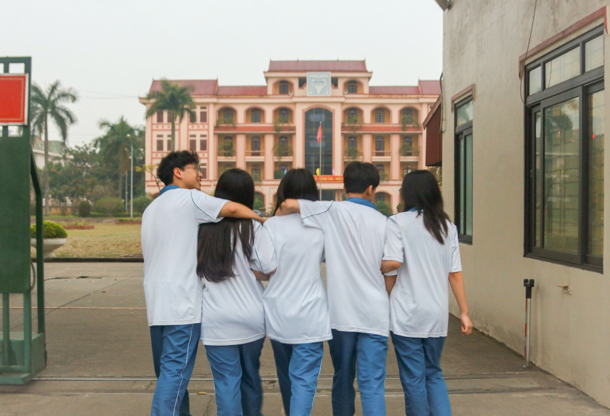 [Quốc tế Phụ nữ ở đa vũ trụ]
